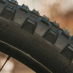 Goodyear Newton Trail Tubeless Front MTB Tyre Black 2.5" 27 -cykeldæk Eksport butik Goodyear Newton Trail Tubeless Front MTB Tyre Tyres Black GR 015 64 622 V002 R 6