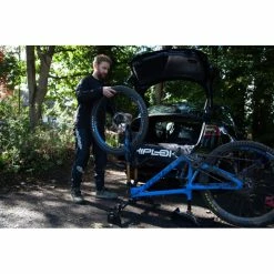 Hiplok Flipstand Portable Workstand -cykeldæk Eksport butik Hiplok Flipstand Portable Workstand Bike Stands All Black FS1AB 9