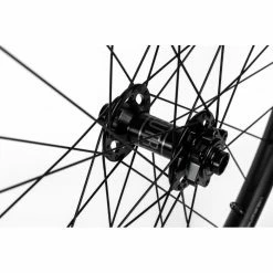 Nukeproof Neutron V2 Front Wheel -cykeldæk Eksport butik Nukeproof Neutron V2 Front Wheel 04