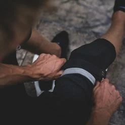 POC VPD Air Knee Pads (Fabio Ed.) -cykeldæk Eksport butik POC VPD Air Knee Pads Fabio Ed Knee Pads Uranium Black Gold 2021 PC204428373MED1 3