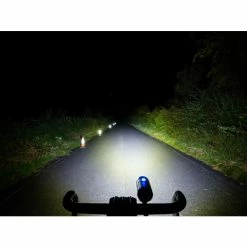 LifeLine Pavo 2400 Lumen Motion Front Light -cykeldæk Eksport butik lights comparison 102755560