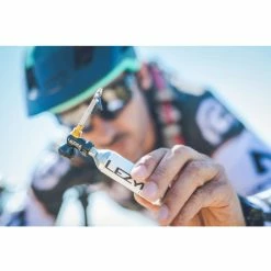 Lezyne Tubeless CO2 Blaster -cykeldæk Eksport butik prod191871 Black Gold NE 09