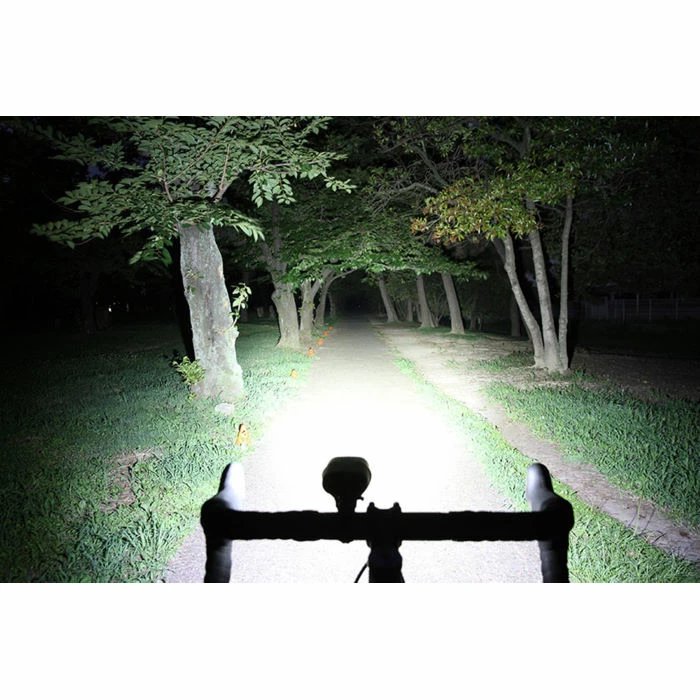 Cateye Volt 1700 Rc Forlygte (genopladelig, 1700 Lumen) 8 Cateye Volt 1700 Rc Forlygte (genopladelig, 1700 Lumen) - Billede 8